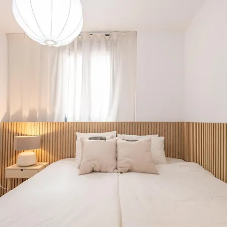 Apartment Malasana 13, Nuevo 2 Dormitorios, Centro Historico, Todos Servicios, Barrio Tranquilo, Ms *
